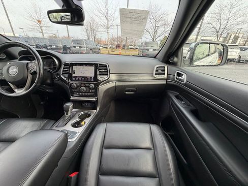 Certified 2021 Jeep Grand Cherokee Limited w/ Trailer Tow Group IV image 19