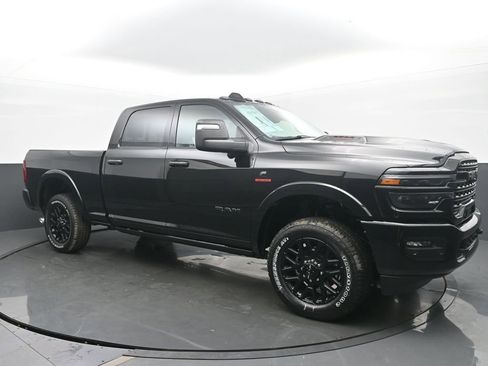New 2026 RAM 2500 Limited AWD/4WD image 7