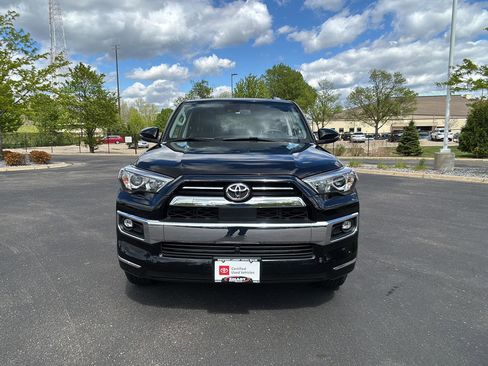 Used 2023 Toyota 4Runner Limited AWD/4WD image 7