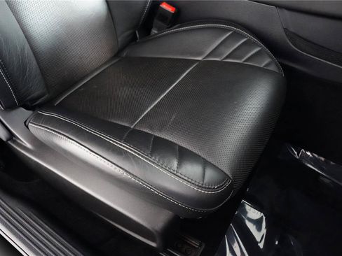 Used 2016 Dodge Challenger SRT Hellcat RWD image 33