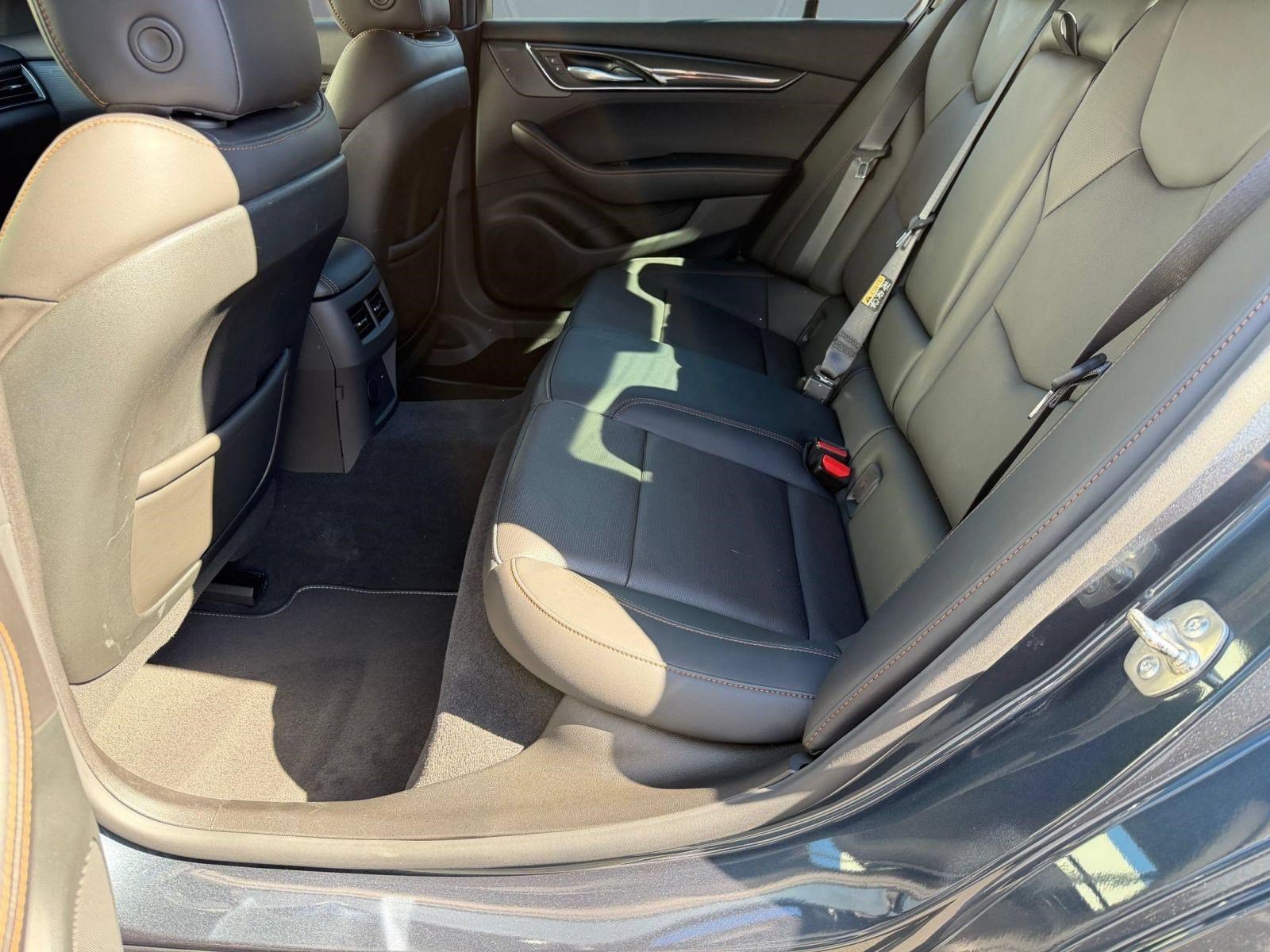 Used 2025 Cadillac CT5 V w/ LPO, ONYX Package RWD image 23