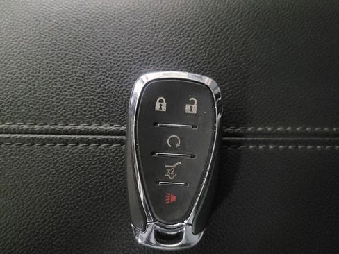 Used 2021 Chevrolet Equinox Premier image 32