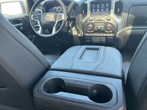 Used 2021 Chevrolet Silverado 1500 LT Trail Boss w/ Convenience Package II image 41