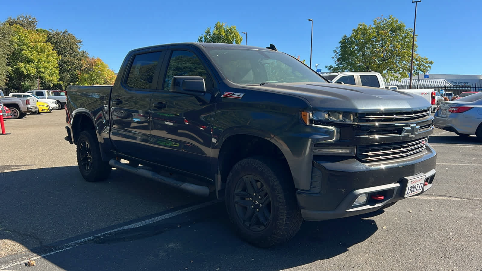 Used 2021 Chevrolet Silverado 1500 LT Trail Boss w/ LPO, Dark Essentials Package AWD/4WD image 3