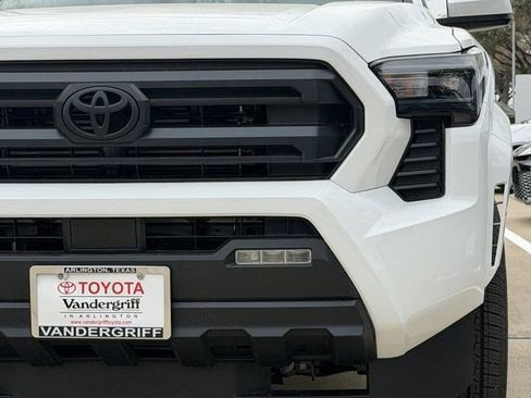 New 2026 Toyota Tacoma SR5 image 8