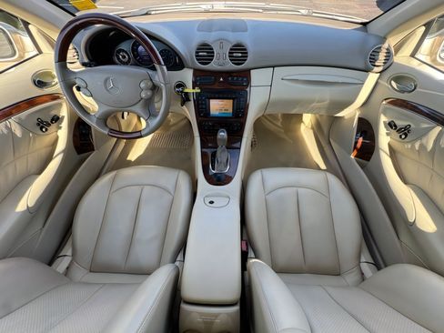 Used 2004 Mercedes-Benz CLK 320 Cabriolet 3.2L image 11