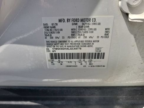 Used 2020 Ford Explorer XLT w/ Equipment Group 202A AWD/4WD image 42
