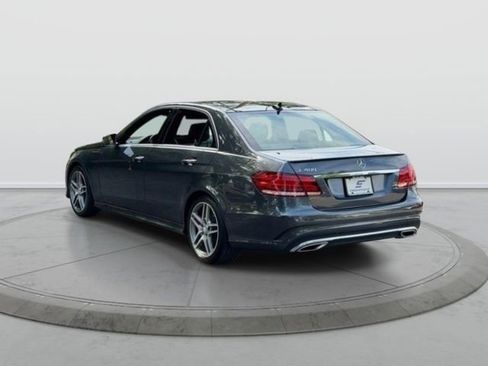 Used 2016 Mercedes-Benz E 400 Sedan image 4