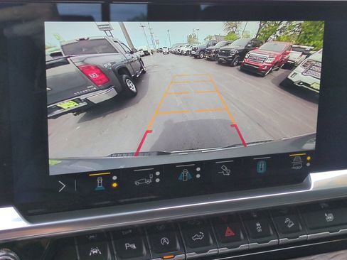 Certified 2023 Chevrolet Silverado 1500 LTZ AWD/4WD image 14