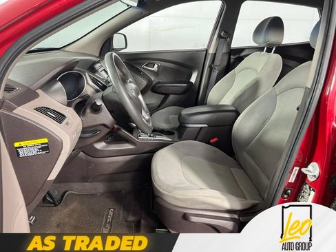 Used 2011 Hyundai Tucson GL FWD image 10