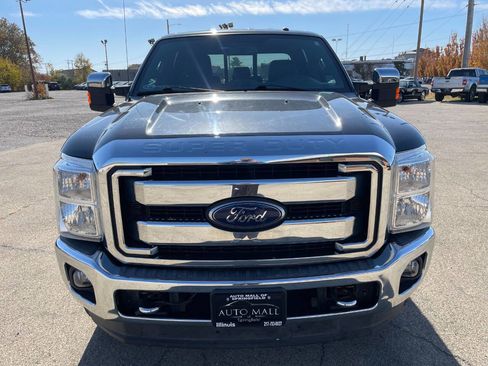 Used 2015 Ford F250 Lariat w/ Chrome Package image 9