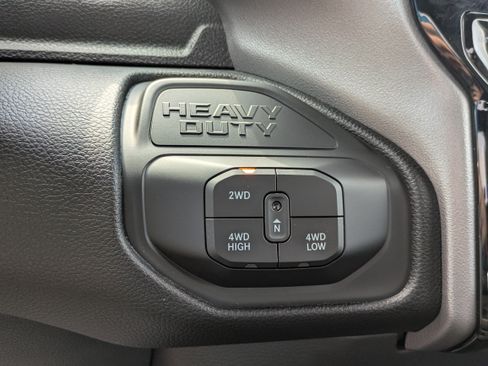 Used 2025 RAM 2500 Big Horn AWD/4WD image 16