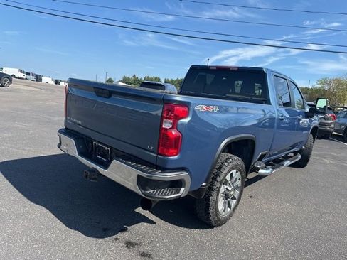 Used 2024 Chevrolet Silverado 3500 LT image 8