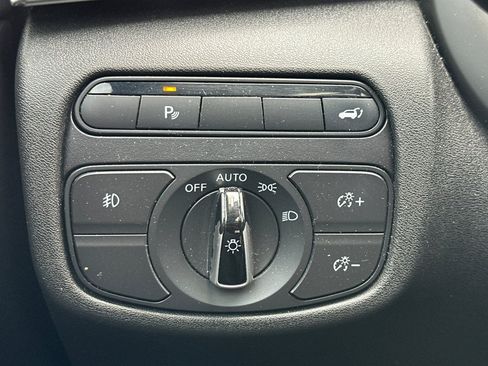 Used 2020 INFINITI QX50 Luxe w/ Navigation Package FWD image 32