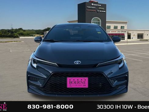Used 2025 Toyota Corolla SE FWD image 8