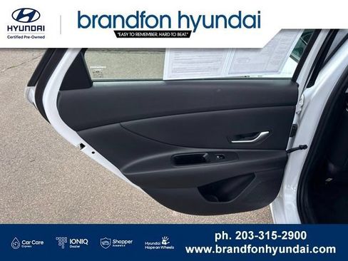 Certified 2024 Hyundai Elantra SEL FWD image 10