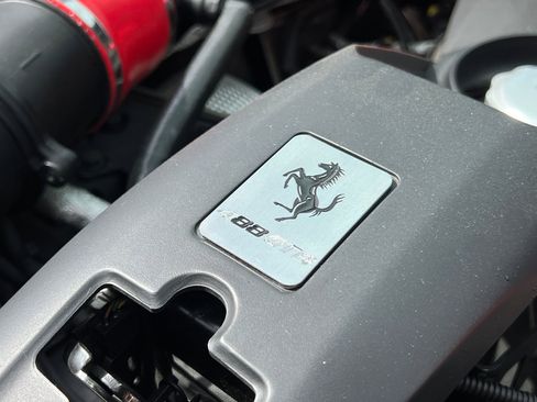 Used 2017 Ferrari 488 GTB image 39