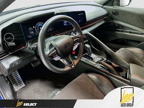 Used 2024 Hyundai Elantra N Base image 9
