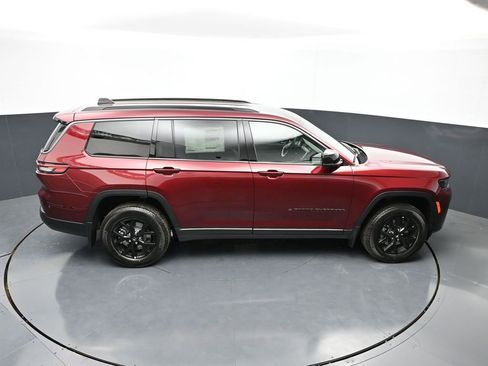 New 2026 Jeep Grand Cherokee L 4WD image 37