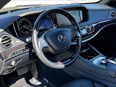 Used 2016 Mercedes-Benz S 550 4MATIC Sedan image 16