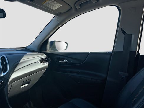 Used 2022 Chevrolet Equinox Premier image 23