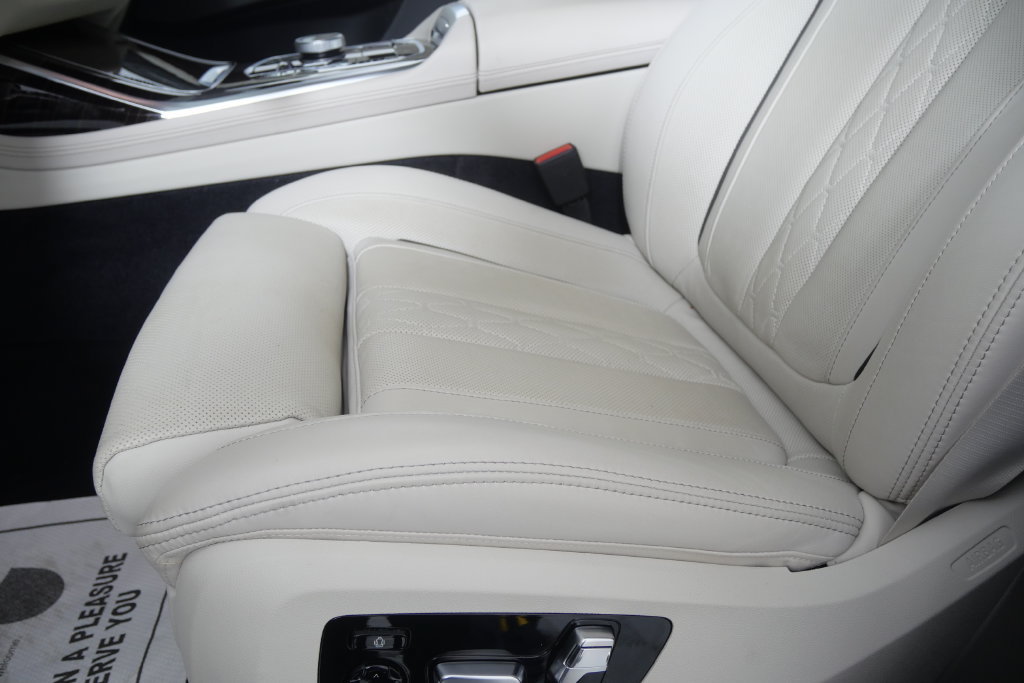 Certified 2026 BMW X7 xDrive40i AWD/4WD image 11