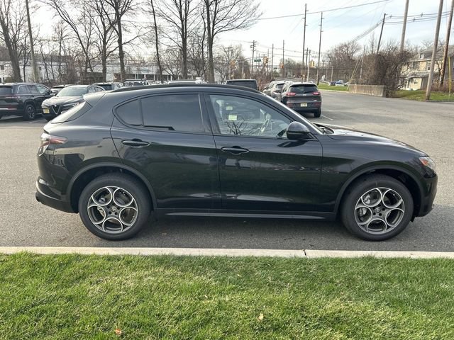 New 2026 Alfa Romeo Stelvio Sprint AWD/4WD image 9