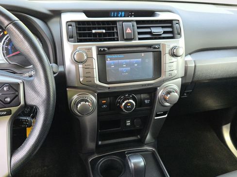 Used 2019 Toyota 4Runner SR5 Premium RWD image 26