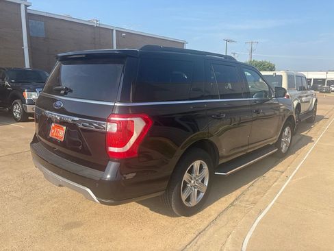 Used 2019 Ford Expedition XLT w/ Equipment Group 202A AWD/4WD image 7