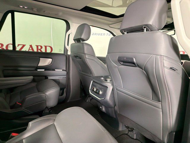 Used 2026 Ford Expedition Max Active RWD image 34