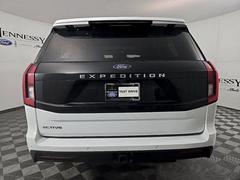 Certified 2025 Ford Expedition Active AWD/4WD image 6