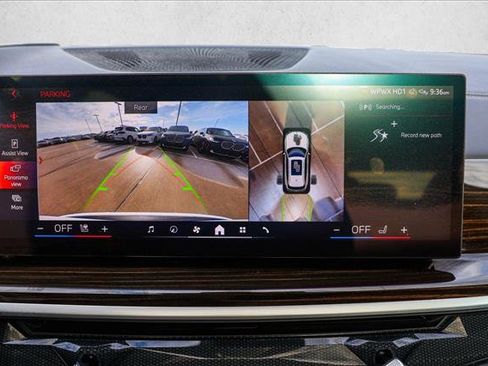 Used 2024 BMW X5 xDrive50e image 19