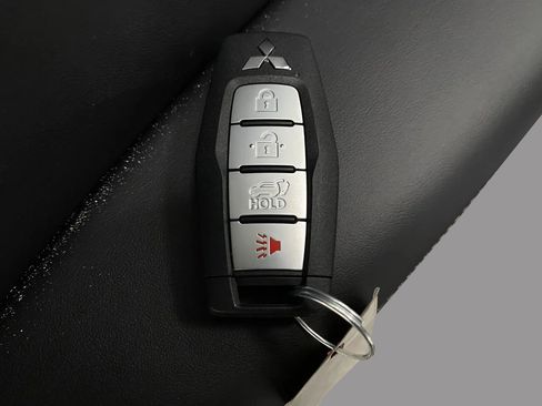 New 2026 Mitsubishi Outlander AWD image 33