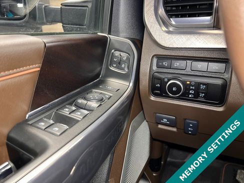 Used 2024 Ford F350 King Ranch image 6