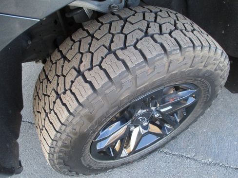 Used 2019 Chevrolet Silverado 1500 LT Trail Boss image 13