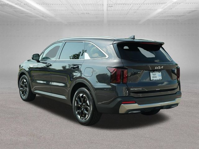 Used 2025 Kia Sorento S w/ Panoramic Sunroof Package FWD image 6