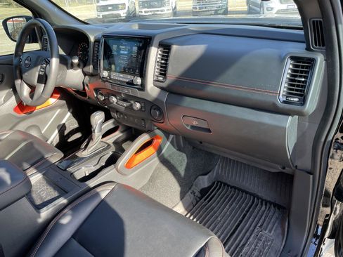 Used 2023 Nissan Frontier PRO-4X w/ Pro-4X Premium Package image 47
