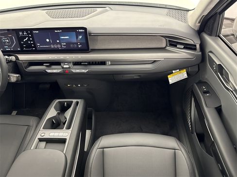 New 2026 Kia EV9 Light image 17