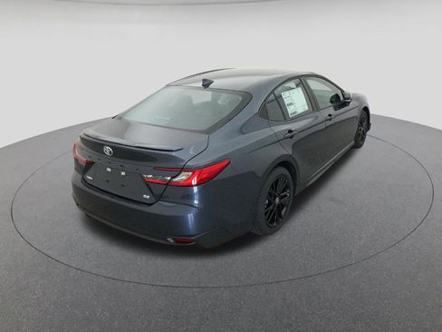New 2026 Toyota Camry SE image 8