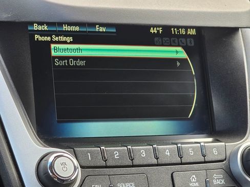 Used 2017 Chevrolet Equinox LT w/ Convenience Package image 43