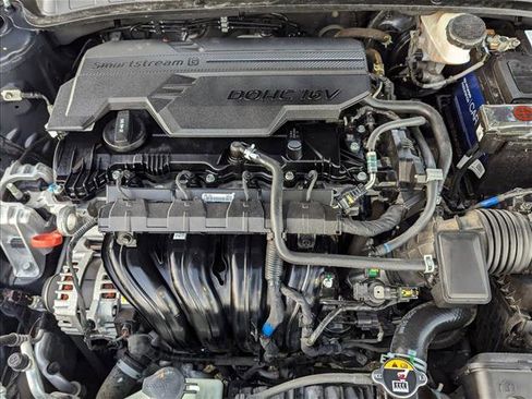 Certified 2022 Hyundai Elantra SEL w/ Convenience + Premium Package image 22