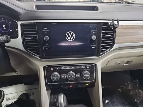 Used 2023 Volkswagen Atlas SEL AWD/4WD image 20