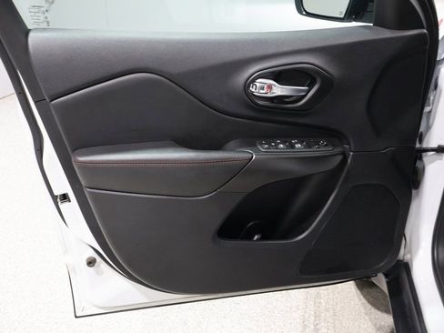 Certified 2022 Jeep Cherokee Trailhawk w/ Sound & Nav Group image 16