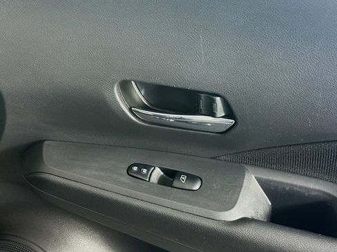 Used 2022 Nissan Kicks SV w/ Interior Electronics Package FWD image 29