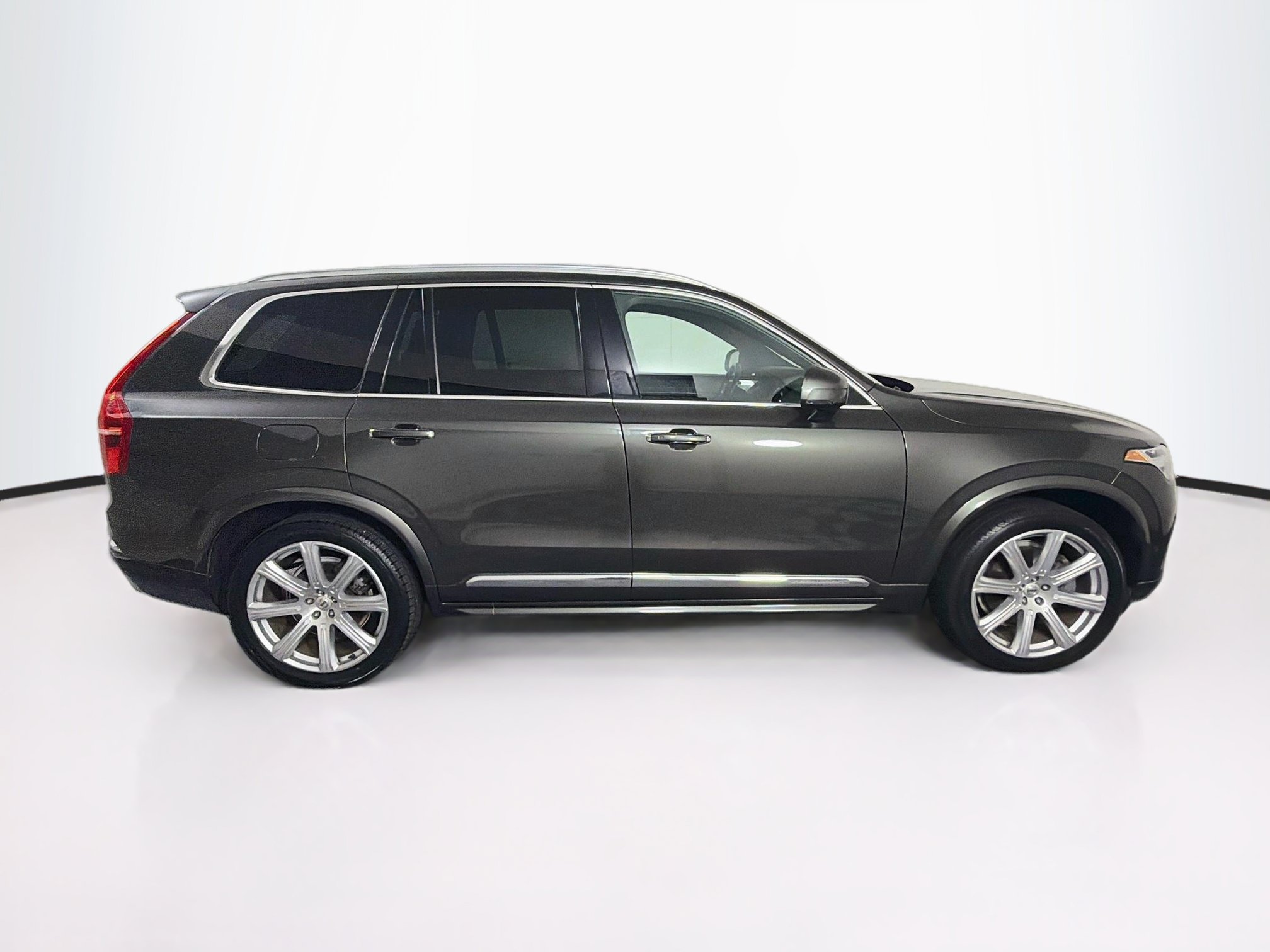Used 2018 Volvo XC90 T6 Inscription w/ Convenience Package AWD/4WD image 10