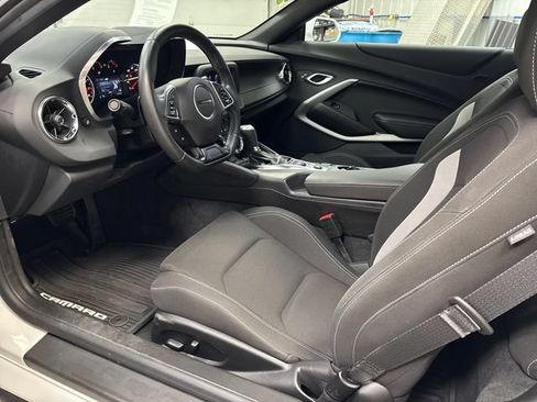 Used 2023 Chevrolet Camaro LT RWD image 10