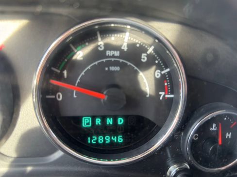 Used 2013 Jeep Wrangler Sahara w/ Dual Top Group image 23