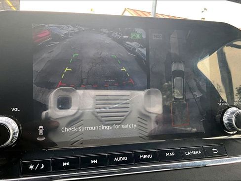 Used 2024 Mitsubishi Outlander SE image 13