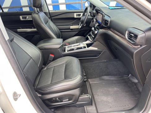 Used 2022 Ford Explorer Limited w/ Hybrid Equipment Group 310A image 12
