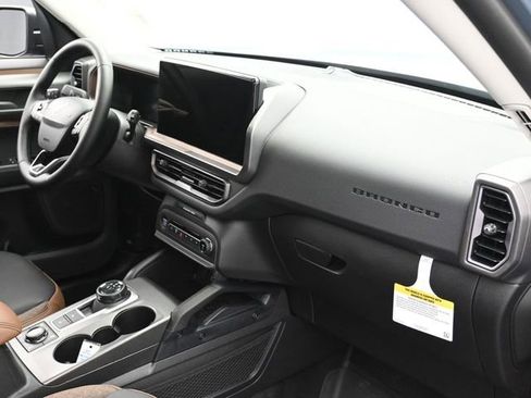 New 2025 Ford Bronco Sport Outer Banks w/ Sasquatch Outer Banks Package image 29